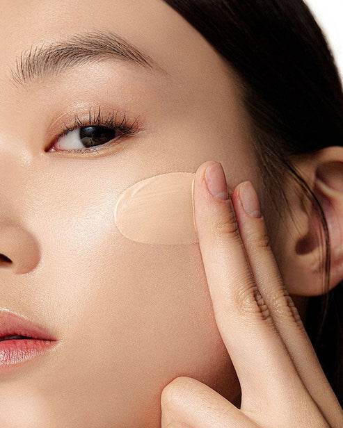 Huda beauty Foundation & Mascara Duo – 50% OFF